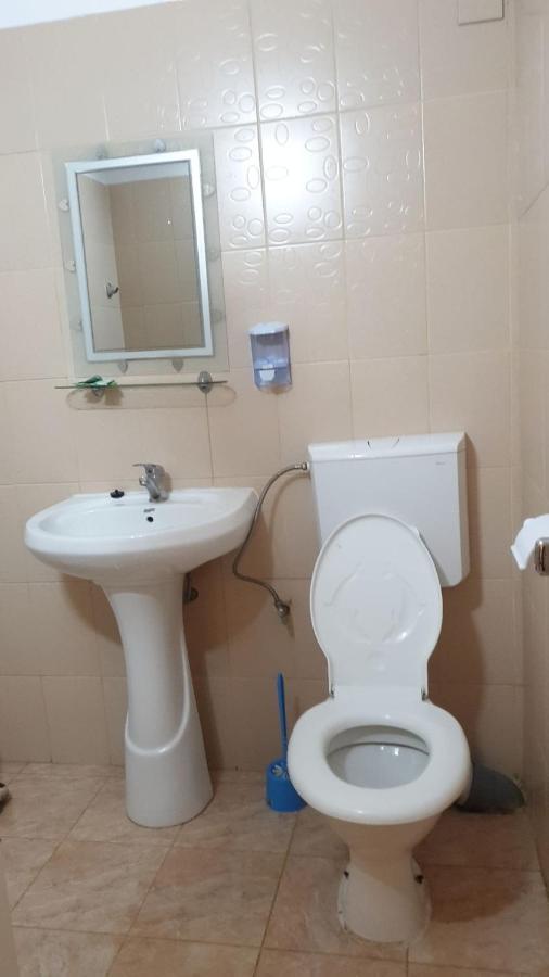 מלון באיילה הרקולנדה Casa Dina מראה חיצוני תמונה