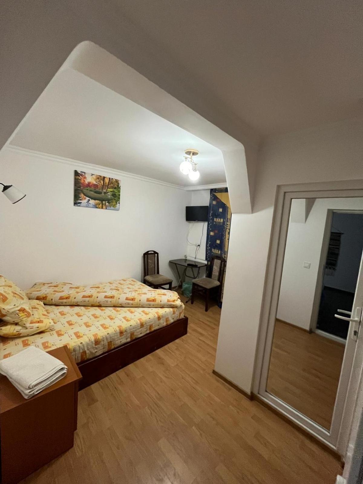 מלון באיילה הרקולנדה Casa Dina מראה חיצוני תמונה