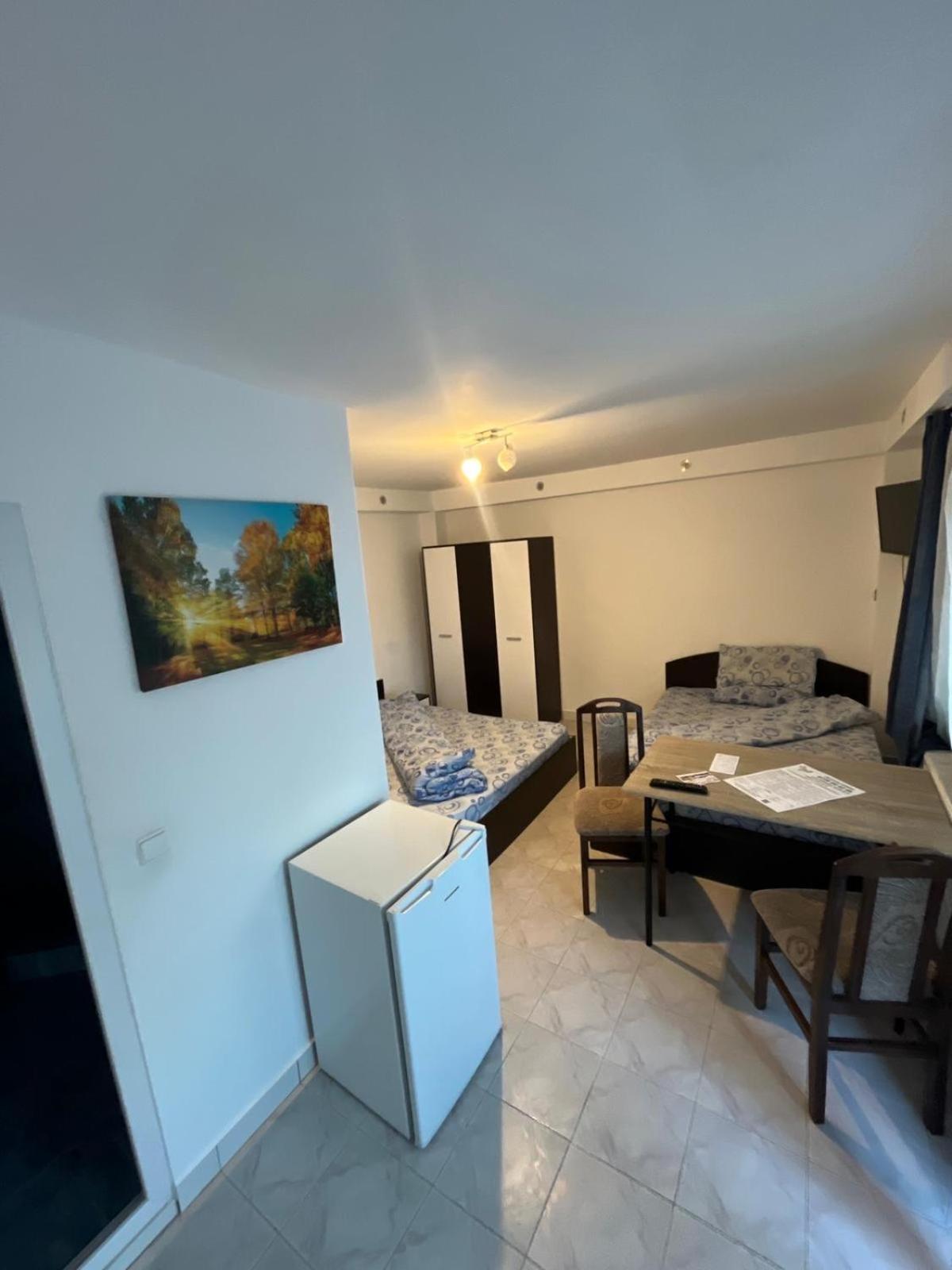 מלון באיילה הרקולנדה Casa Dina מראה חיצוני תמונה