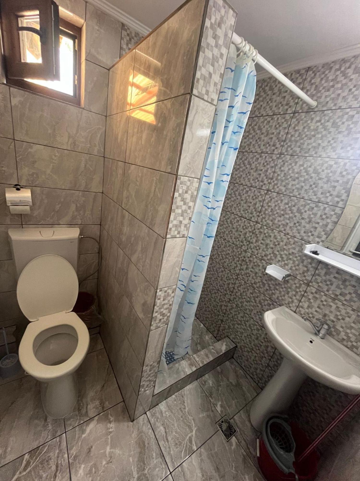 מלון באיילה הרקולנדה Casa Dina מראה חיצוני תמונה